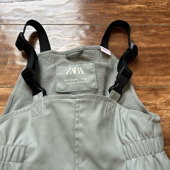 Zara rubberised fleece overalls - Picture 3 of 3